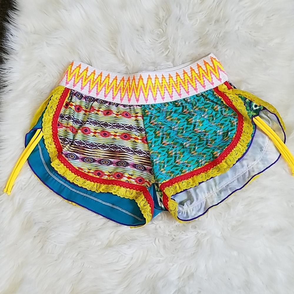 Multi-Uses Short